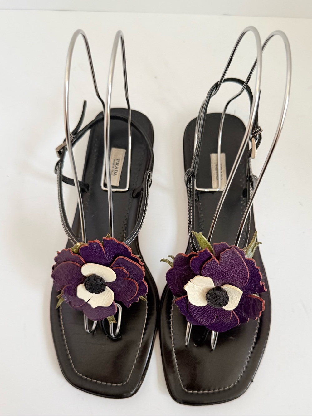 Prada Archive Floral Leather Sandals 38.5 Black Slingback Thong Appliqué Flats - Picture 3 of 12